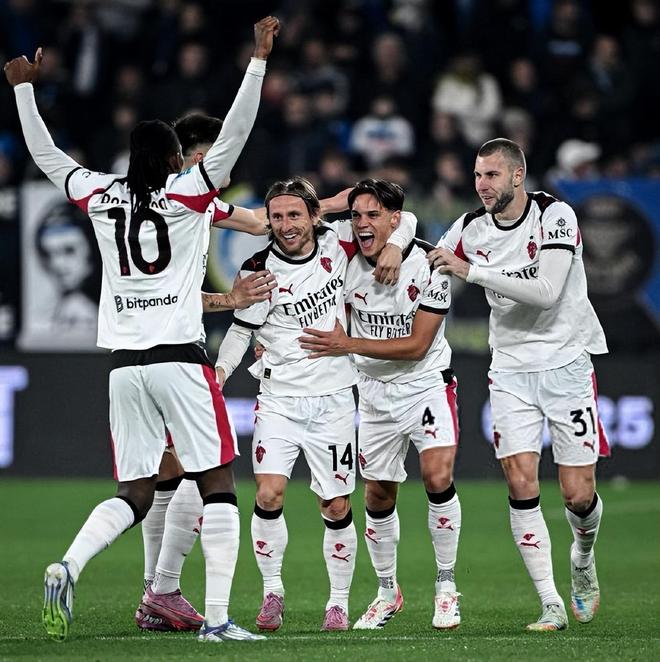 米兰名宿：米兰需要一名真正的中锋，看到莫德里奇这么投入真是太棒了