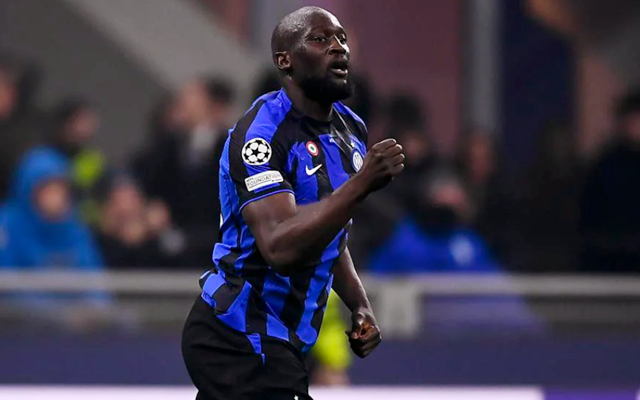 伯尔尼主帅谈骚乱：维拉球员在看台下庆祝，球迷认为被挑衅了